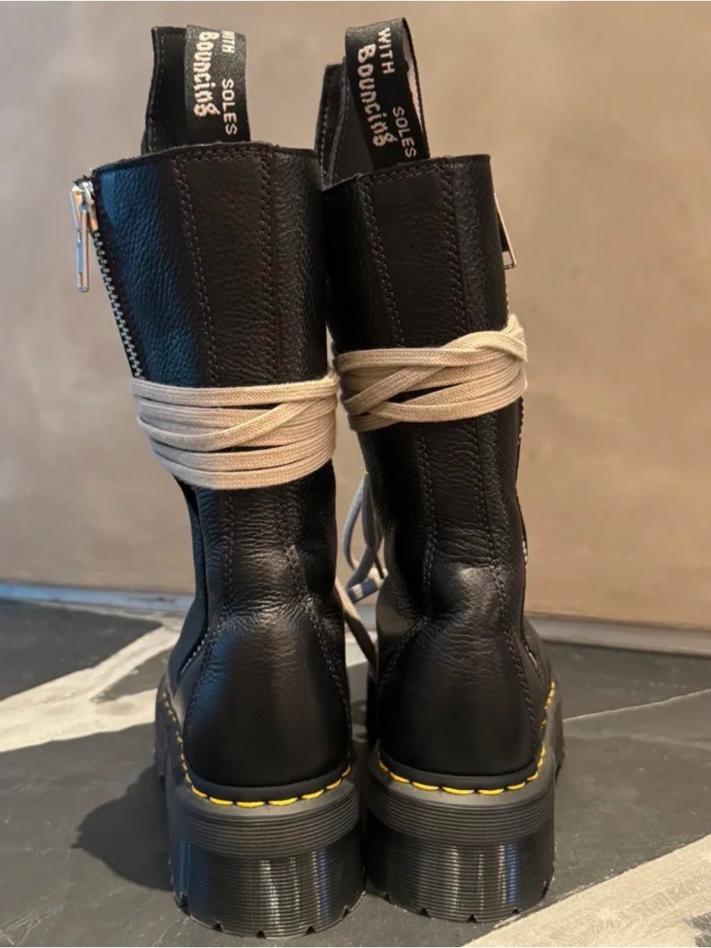 DR MARTENS X RICK OWENS Boots with Beige Laces sz 8 women - Picture 3 of 8